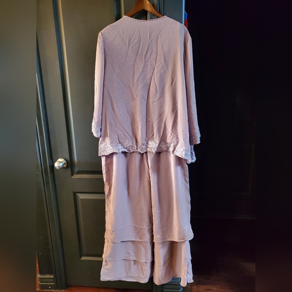 Mother of The Bride Pants Suits for Wedding Chiffon Formal Gown - Picture 5 of 8
